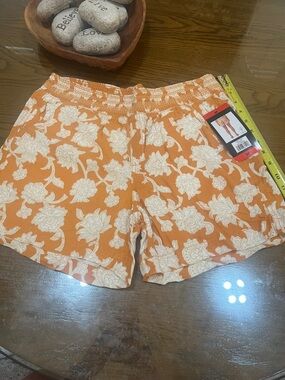 Briggs New York Orange Floral Elastic-Waist Shorts